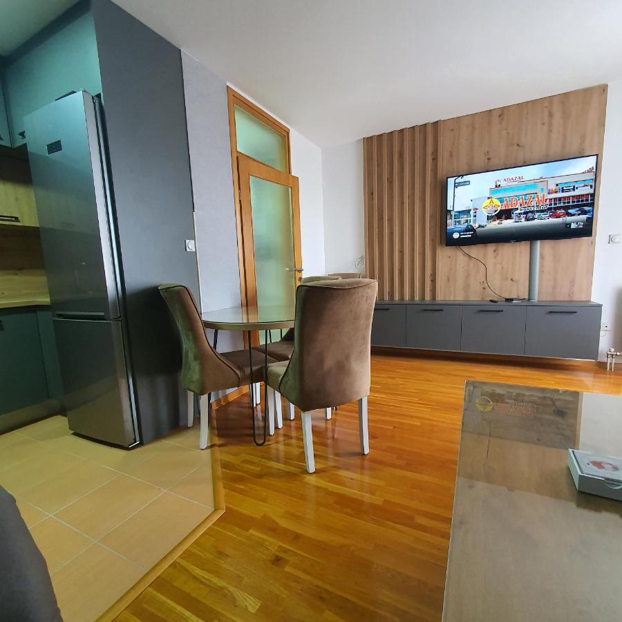 Apartment Apartman Kristina 49b,lukavica,istocno