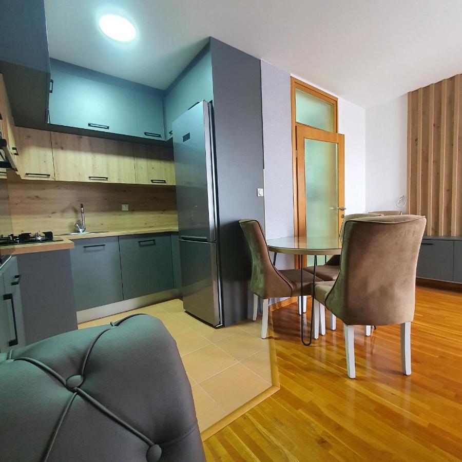 Apartman Kristina 49b,lukavica,istocno *
